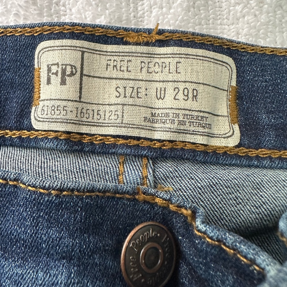 Free People Distressed Blue Women's Skinny Jeans. Waist 29 - Picture 3 of 3